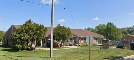 Building Photo - 1200 Rays Dr