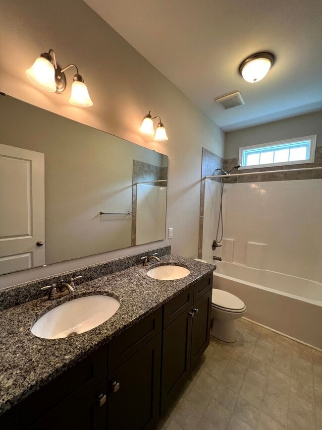 Building Photo - 198 Meherrin Lp