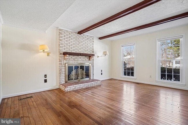 Building Photo - 1221 Forestville Dr