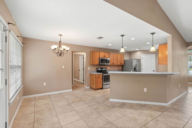 Building Photo - 5590 Buck Ward Rd
