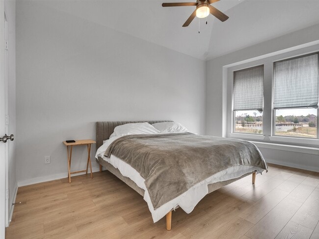 Building Photo - 19707 Curved Steel Dr