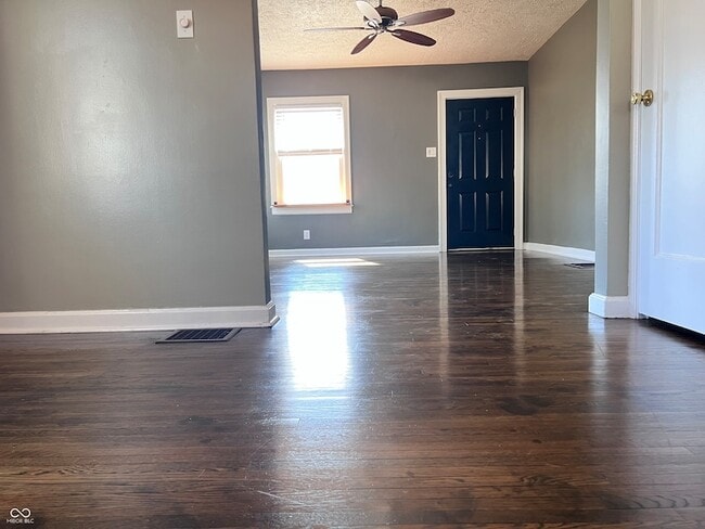 Building Photo - 1524 E 46th St