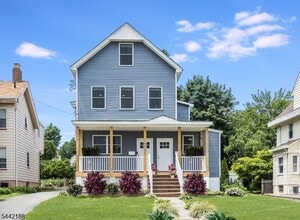 Building Photo - 26 N Willow St