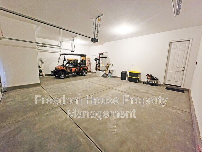 Building Photo - 4901 Fairwood Ct