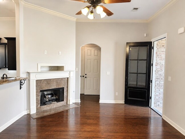 Building Photo - 1398 Sawmill Creek Ln