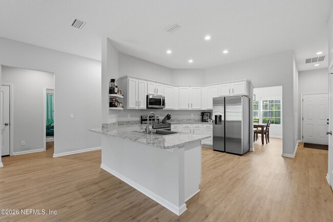 Building Photo - 94 Sorrel St