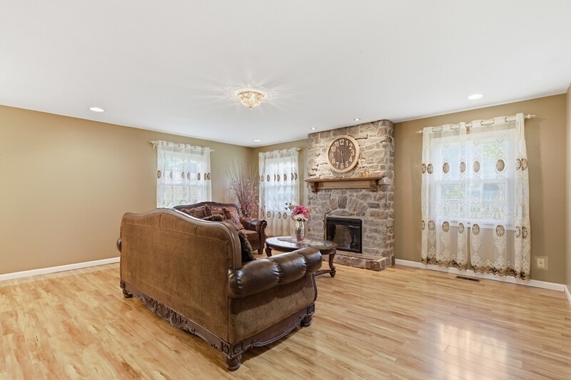 Building Photo - 12426 Chalford Ln