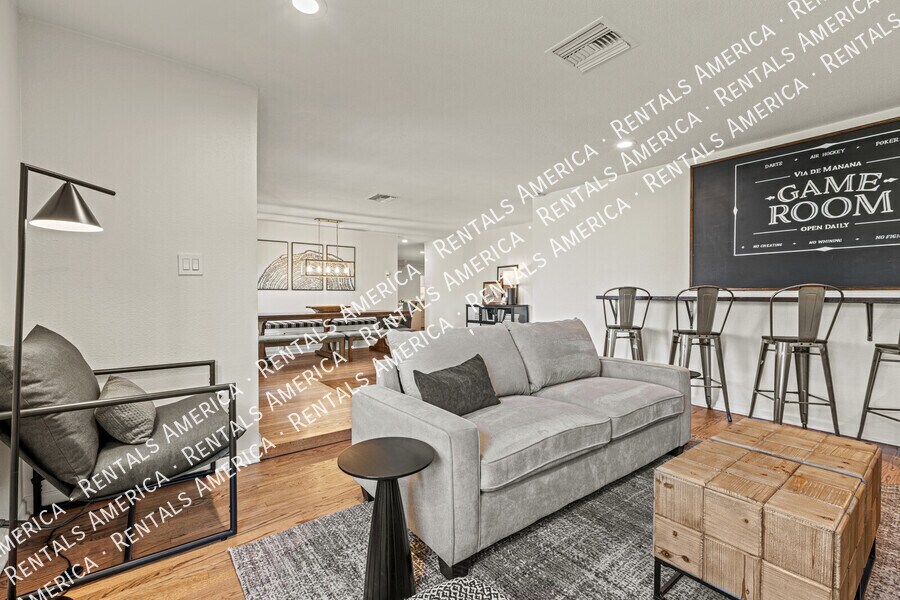 Building Photo - 7007 N Vía De Manana