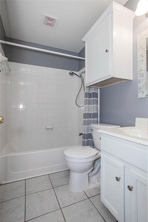 Building Photo - 814 Lantana Dr