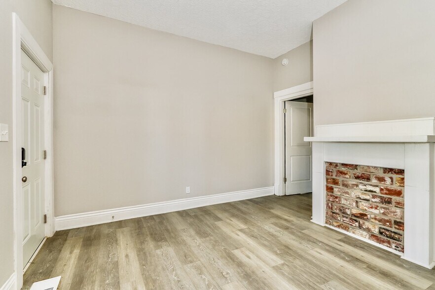 Building Photo - 3706 W Muhammad Ali Blvd