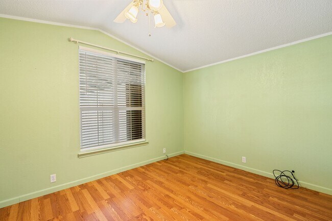 Building Photo - New rental now available in Del Grande!!