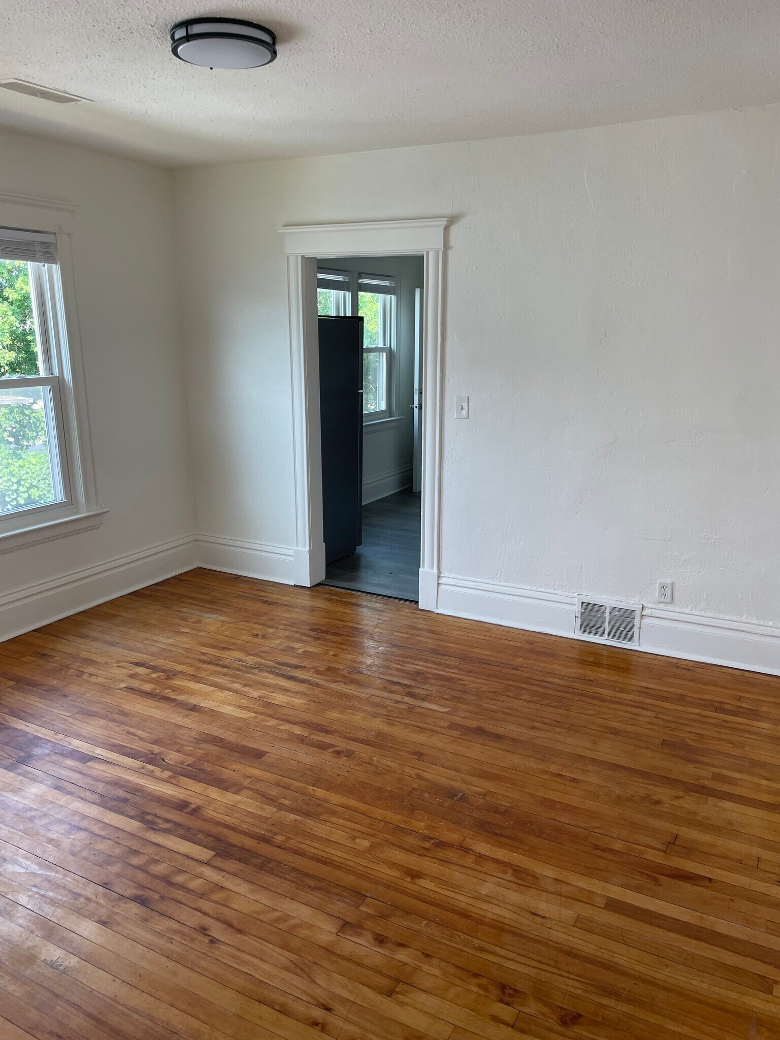 Building Photo - 2001 Grand St NE