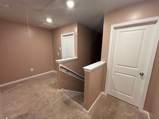 Building Photo - Single Family Home in Cul-de-sac- Holly Ridge