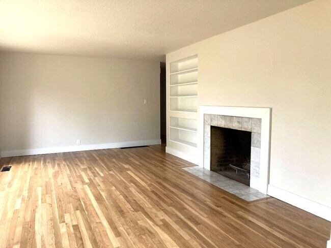 Building Photo - 10535 NW Walters Ln