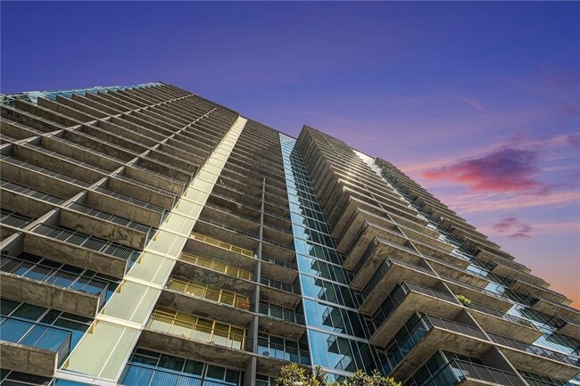Building Photo - 1080 Peachtree St NE