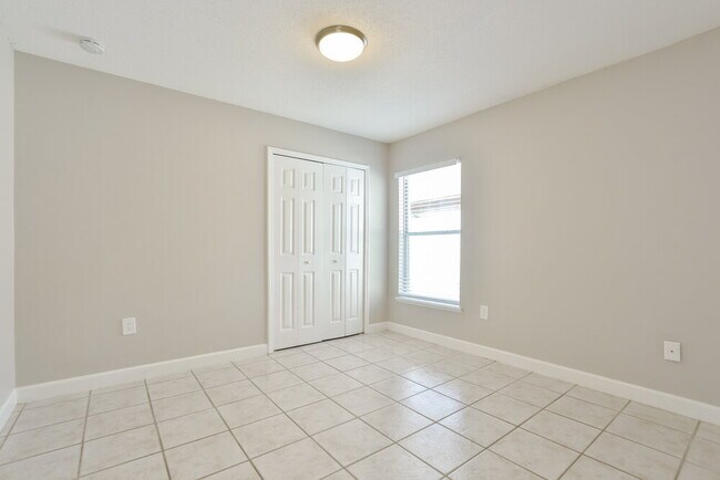 Building Photo - 778 Brightview Dr