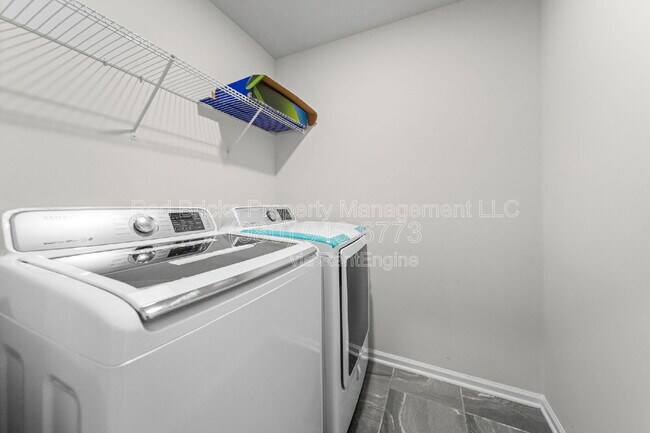 Building Photo - 808 Gable Oak Ln