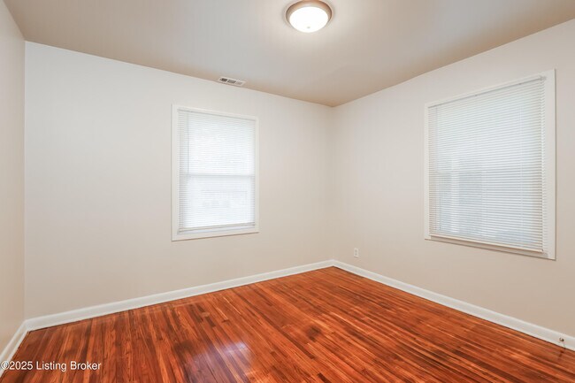 Building Photo - 2311 S 37th St
