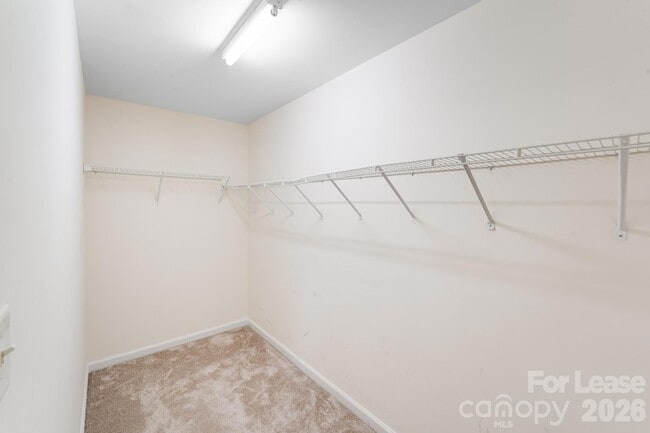 Building Photo - 4901 Sunburst Ln