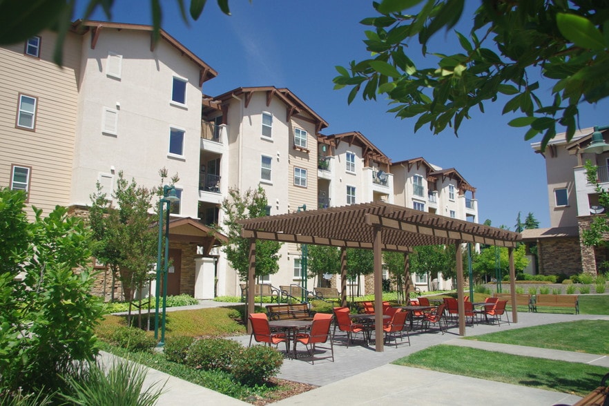 Building Photo - Pine Grove Senior at Dublin Ranch