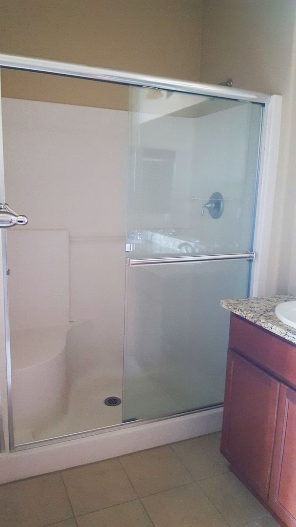 Building Photo - Gorgeous Town Home Across from Virginia Lake!