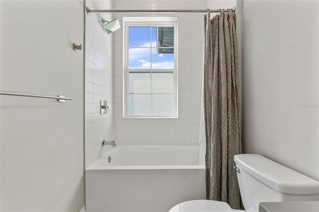 Building Photo - 481 W Davis Blvd