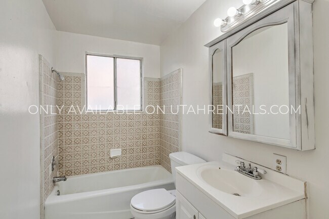 Building Photo - 539 Swenson Ave