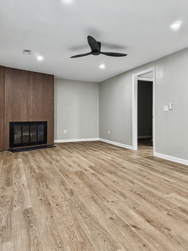 Building Photo - 274 Mariners Cir