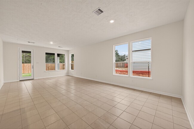 Building Photo - 814 Mustang Rdg Ter