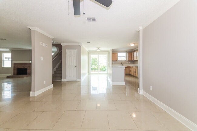 Building Photo - 1421 Nimitz Way