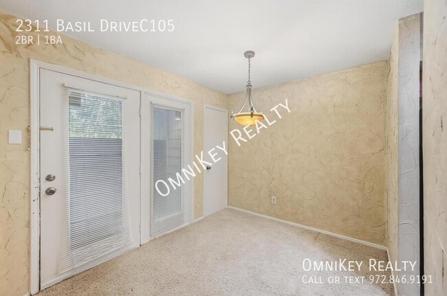 Building Photo - 2311 Basil Dr