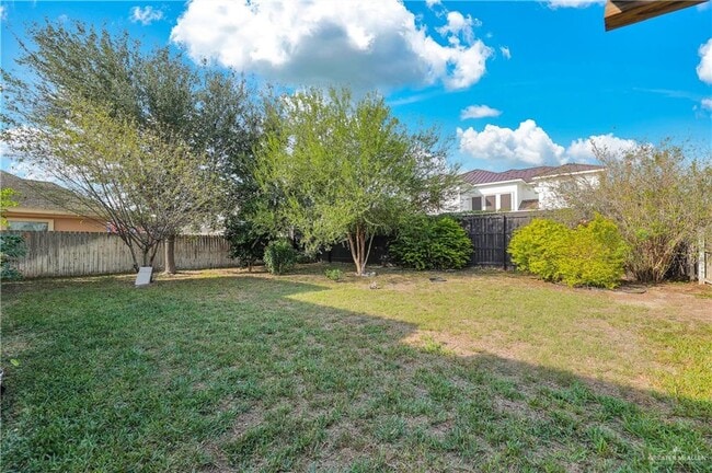 Building Photo - 19 Rice Ave