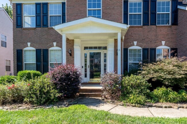 Building Photo - 604 Queenswater Ln