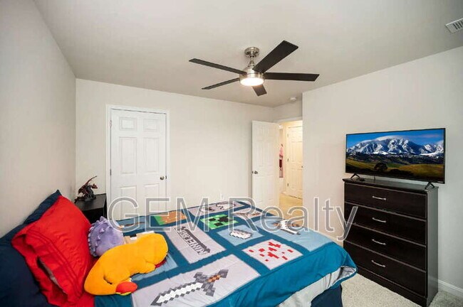 Building Photo - 6259 Bobcat Ln