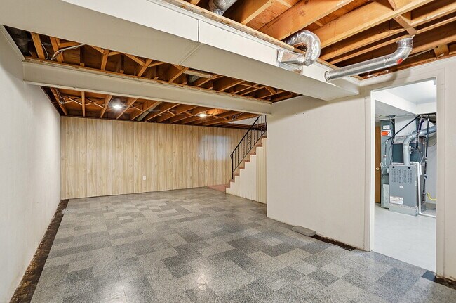 Building Photo - $2,740.95, 4 Beds - 3 Bath, Single Family Home in Denver with Washer and Dryer!