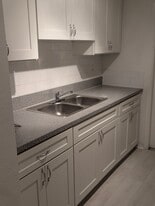 Building Photo - 20400 NW 7th Ave