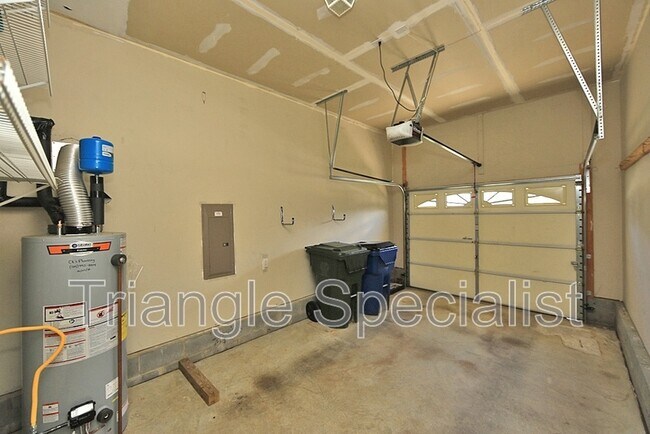Building Photo - 5513 Creekdale Cir