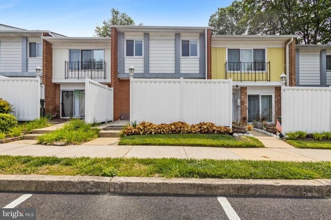 Primary Photo - 5 Cornwallis Square