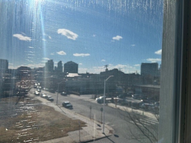 Building Photo - 1404 E Baltimore St