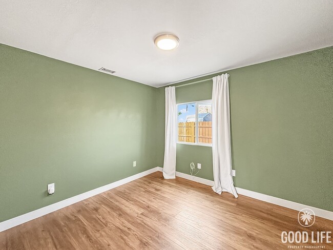 Building Photo - Charming 3BD/2BA House in Imperial Beach W/ A/C, W/D, 2-Car Garage, & Grass Backyard!