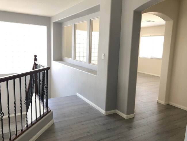 Building Photo - 653 Orbiter Ln
