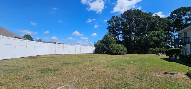 Building Photo - 1117 Fawn Drive – Townhome in Surfside, Long Term Rental!