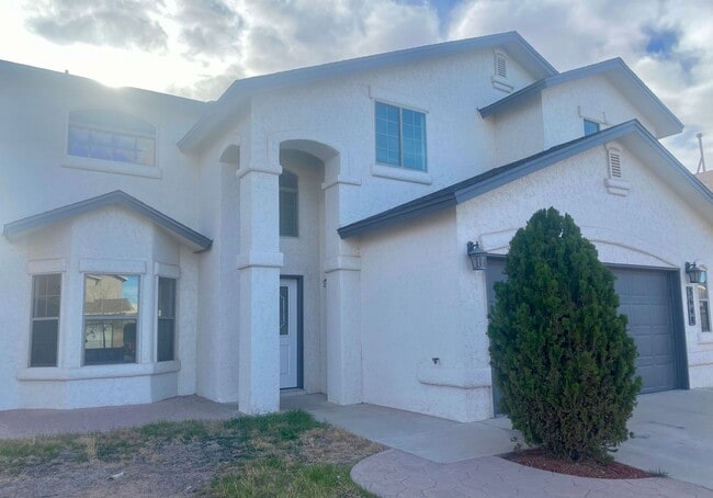 Building Photo - COMING SOON! Beautiful Home in a Great Neighborhood
