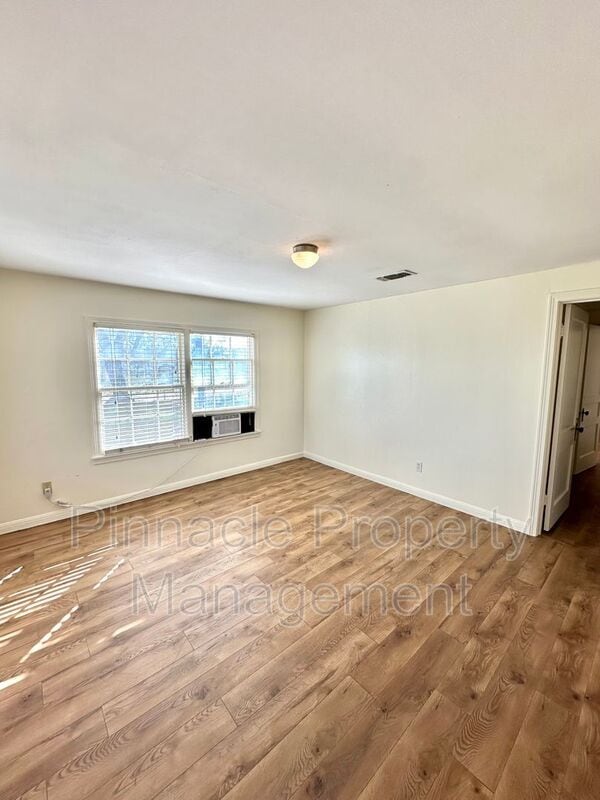 Building Photo - 3207 Grape Creek Rd