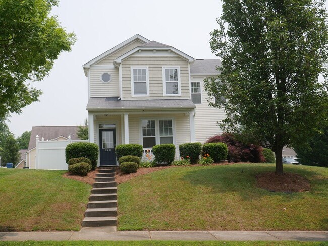 Building Photo - 220 Bridgewater Dr