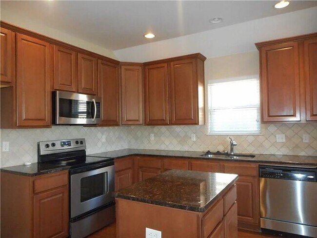 Building Photo - No App Fees.