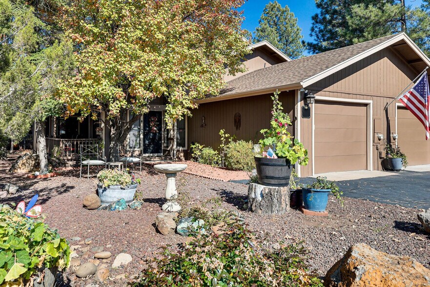Building Photo - 2787 Oak Cir