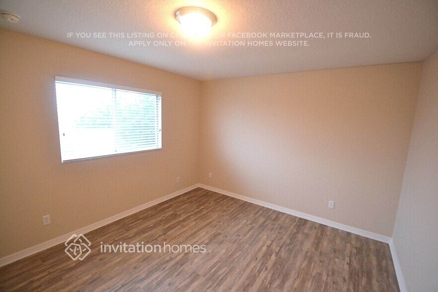 Building Photo - 12837 Cloverdale Ln