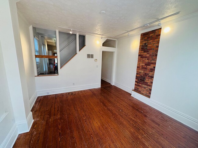 Building Photo - 426-428 Zimpfer