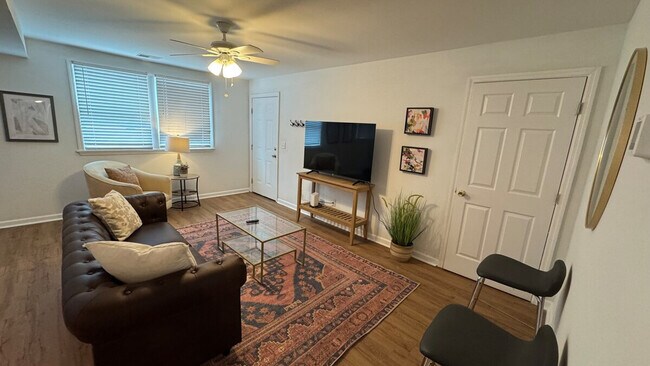 Building Photo - 2018 Morningside Dr